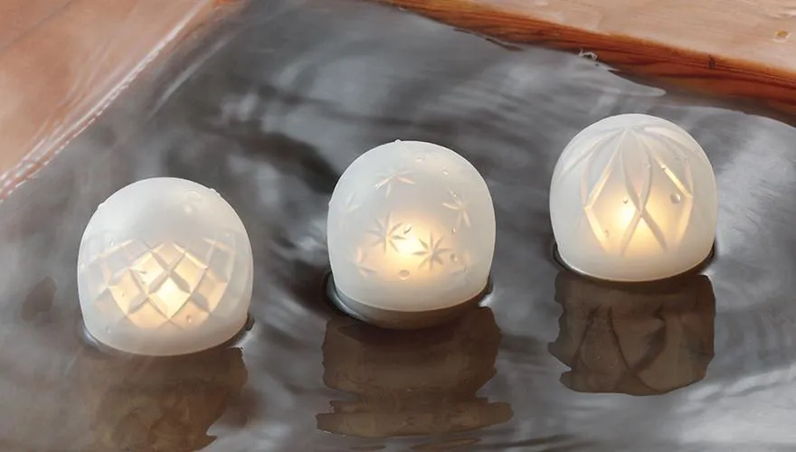 Tenga Iroha Ukidama Bath Light & Massager